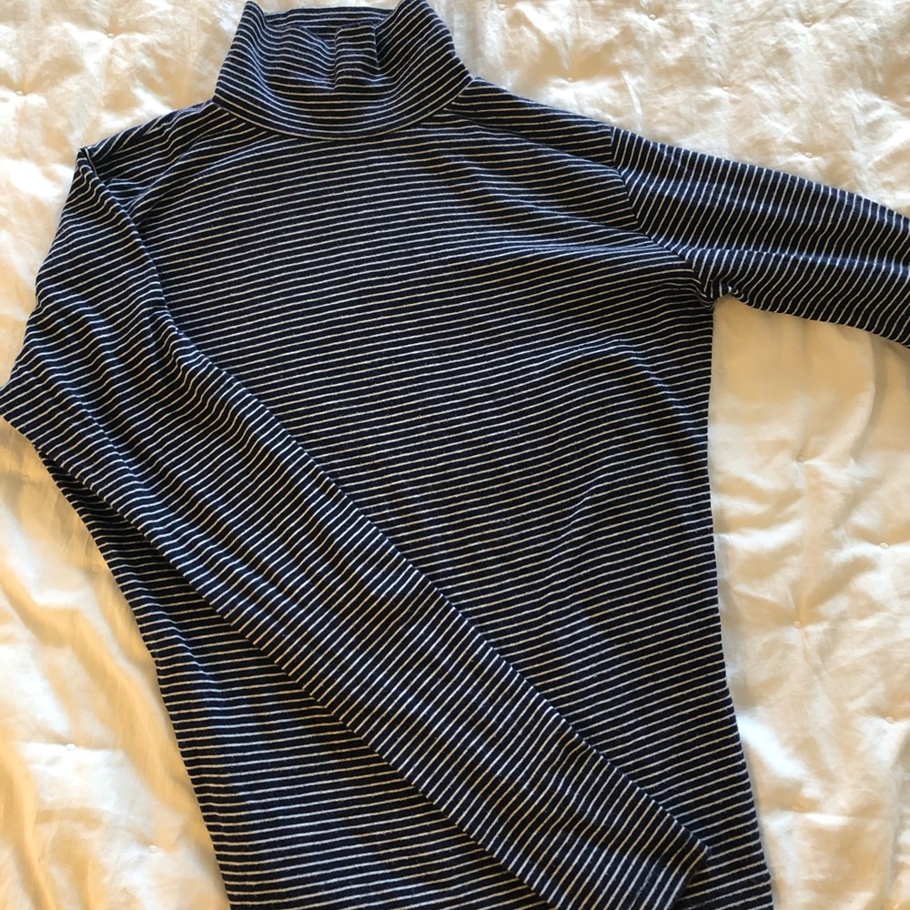Striped mock neck turtle neck shirt